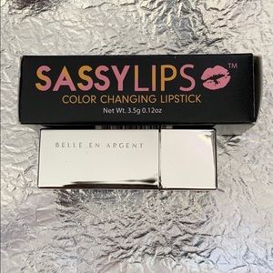 BUNDLE 2 NEW Lipsticks